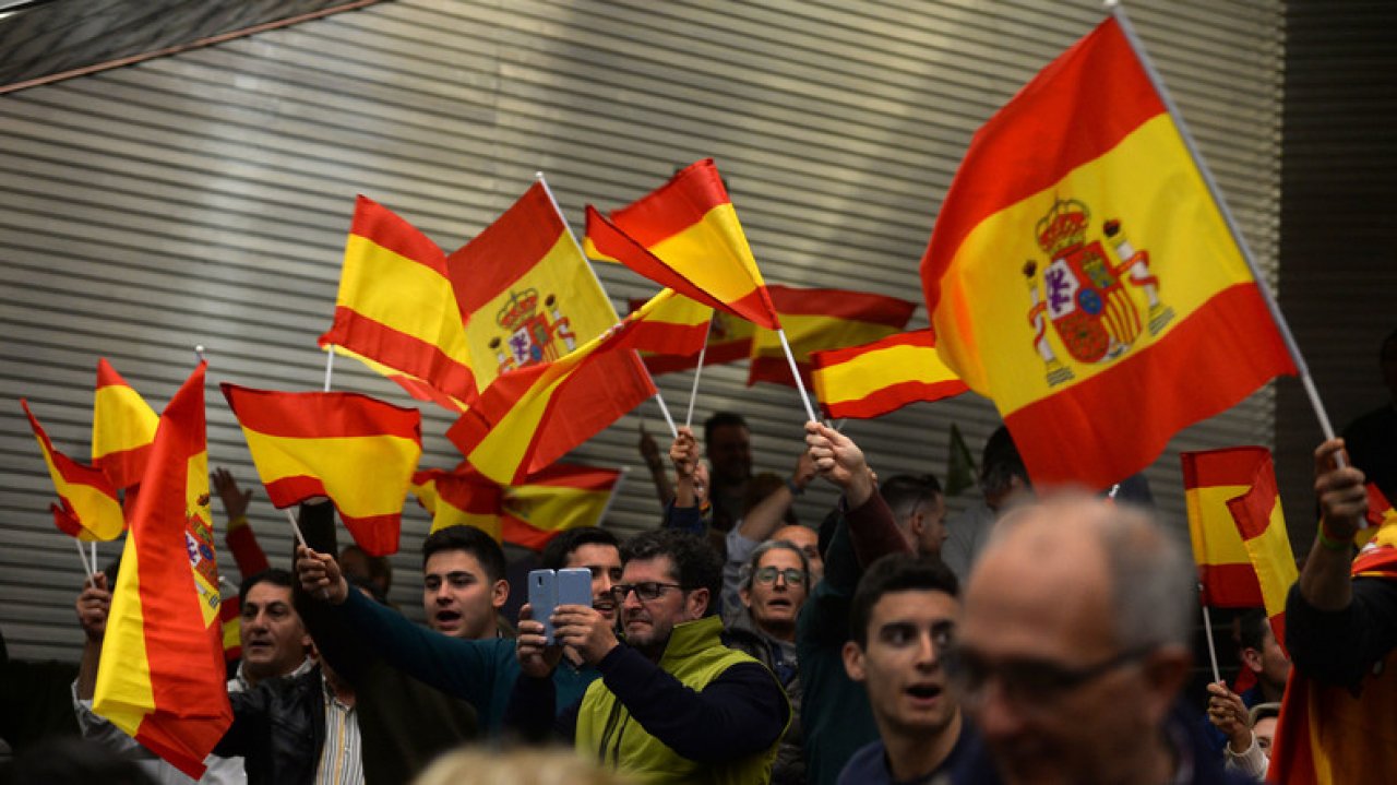 Выборы президента испании. Коррупция в Испании. Выборы в Испании. Социализм в Испании. Выборы в Испании 2019.